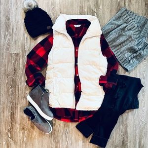 Old Navy puffer vest size Tall Large